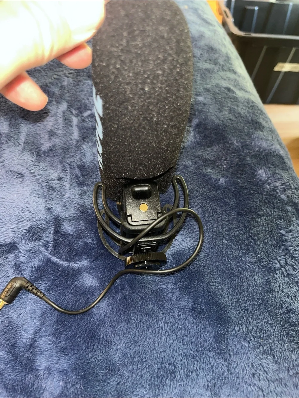 RØDE Black On-Camera Shotgun Microphone with Foam Windscreen